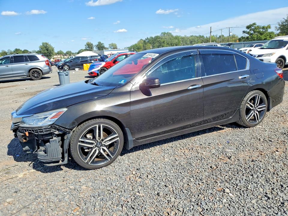 Снимка 1 от търг – 2016 HONDA ACCORD с VIN 1HGCR3F97GA025154
