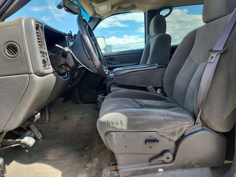 Photo 7 from auction – 2005 CHEVROLET SILVERADO with VIN 1GCHK33285F926100