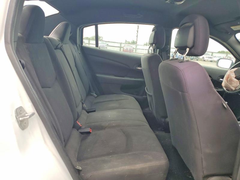 Photo 10 from auction – 2014 CHRYSLER 200 with VIN 1C3CCBBG3EN105723