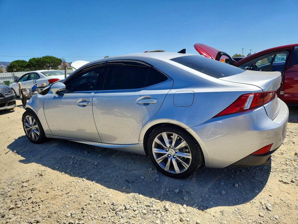 Photo 2 from auction – 2016 LEXUS IS with VIN JTHBA1D27G5023262