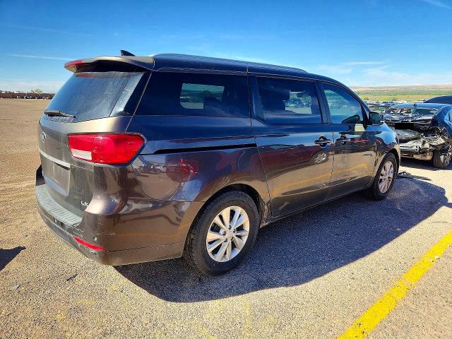 Photo 3 from auction – 2017 KIA SEDONA with VIN KNDMB5C1XH6330895