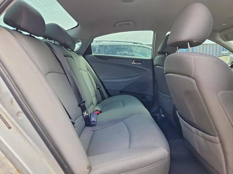 Photo 10 from auction – 2012 HYUNDAI SONATA with VIN 5NPEB4AC6CH469021