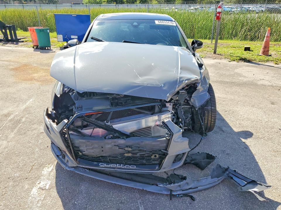 Photo 5 from auction – 2018 AUDI RS3 with VIN WUABWGFF0J1906367