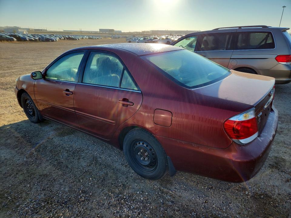 Photo 2 from auction – 2005 TOYOTA CAMRY with VIN 4T1BE32K55U032190