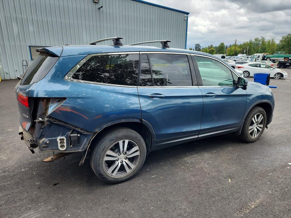 Photo 3 from auction – 2017 HONDA PILOT with VIN 5FNYF6H57HB066966