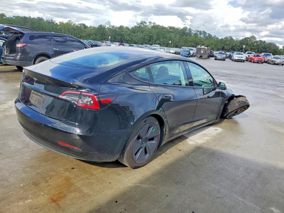 Photo 3 from auction – 2021 TESLA MODEL 3 with VIN 5YJ3E1EA3MF027089