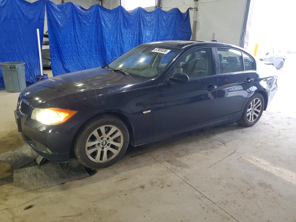 BMW 325 2006 with VIN WBAVB175X6NK39913 - Photo from auction