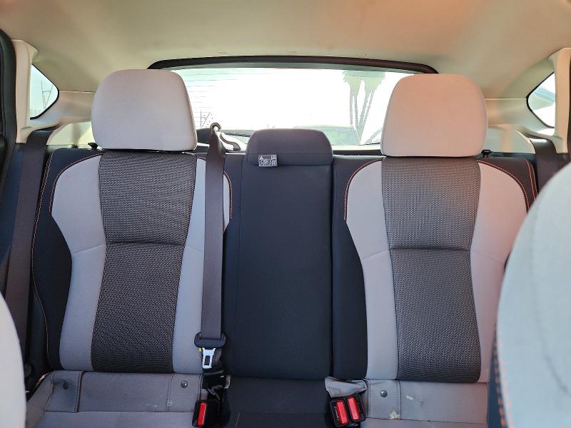 Photo 10 from auction – 2018 SUBARU CROSSTREK with VIN JF2GTADC3J8282865