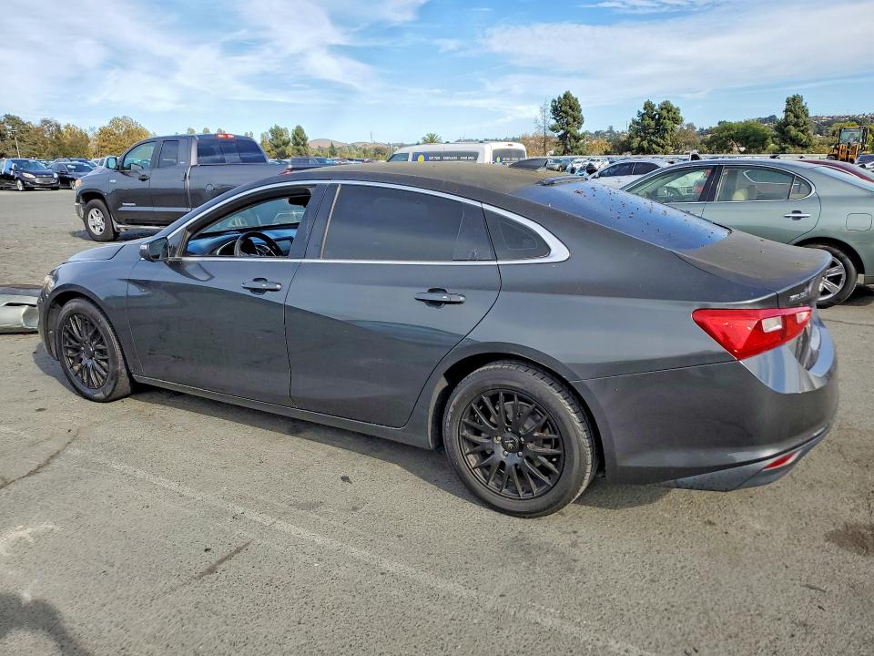 Photo 2 from auction – 2017 CHEVROLET MALIBU with VIN 1G1ZE5STXHF203203