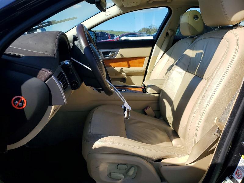 Снимка 7 от търг – 2010 JAGUAR XF с VIN SAJWA0FA0AHR62536
