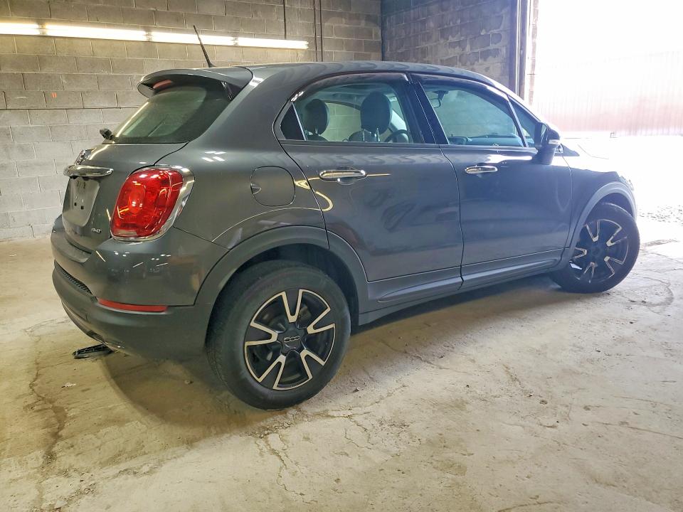 Снимка 3 от търг – 2018 FIAT 500X с VIN ZFBCFYAB1JP712460