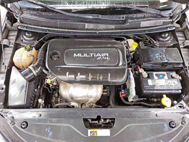 Zdjęcie 11 z aukcji – 2015 CHRYSLER 200 z VIN 1C3CCCBB0FN629388