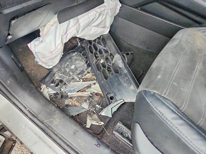 Снимка 13 от търг – 2023 MITSUBISHI OUTLANDER с VIN JA4J4UA83PZ046748