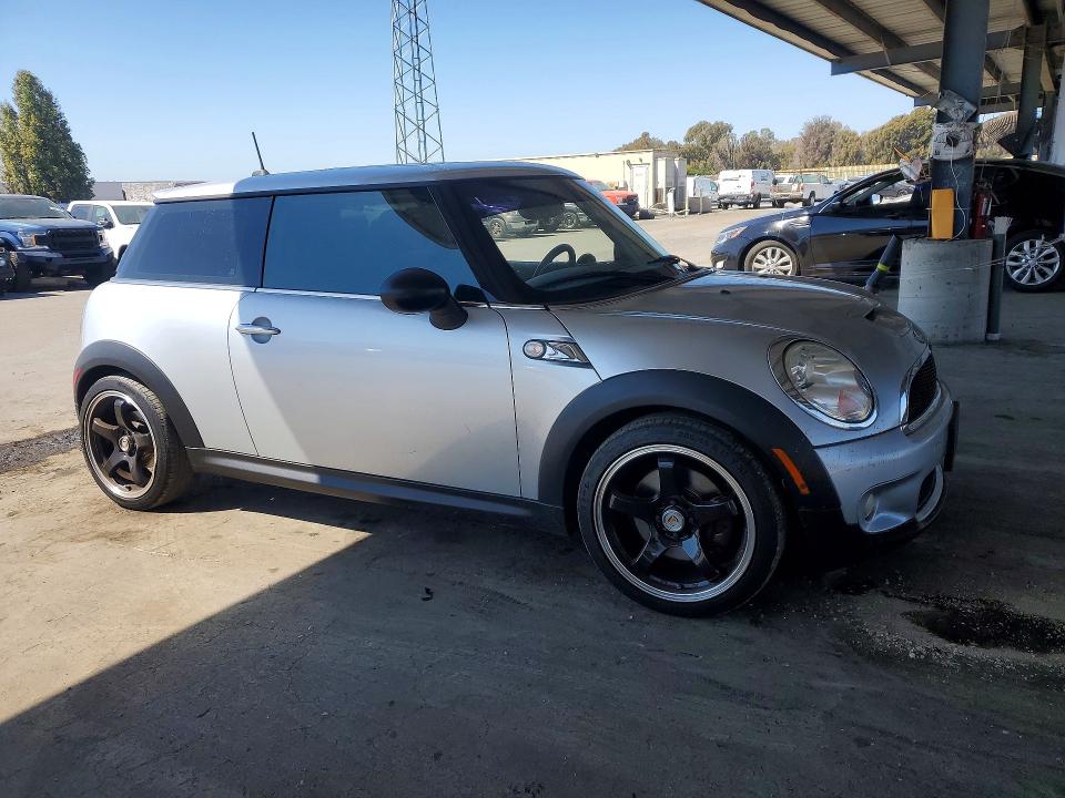 صورة رقم 4 من المزاد - 2008 MINI COOPER مع VIN WMWMF73518TV36852