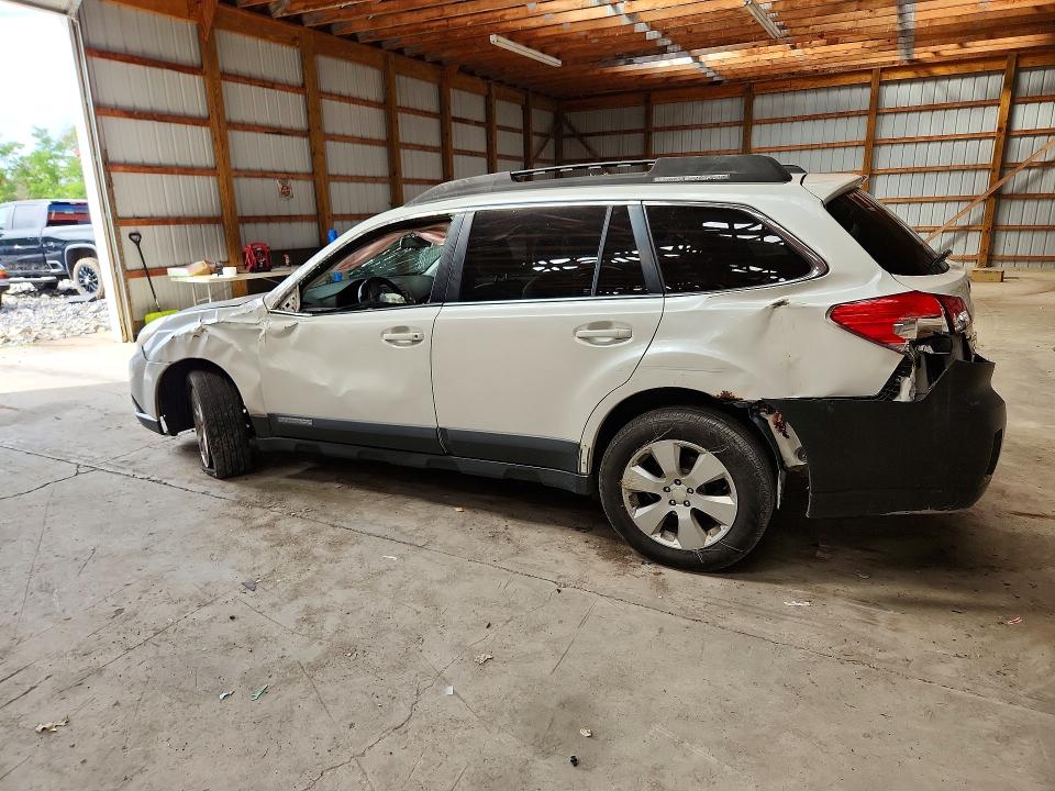 Photo 2 from auction – 2011 SUBARU OUTBACK with VIN 4S4BRBCC5B3315793