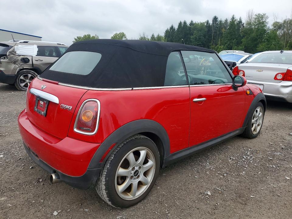 Photo 3 from auction – 2010 MINI COOPER with VIN WMWMR3C5XATU98026