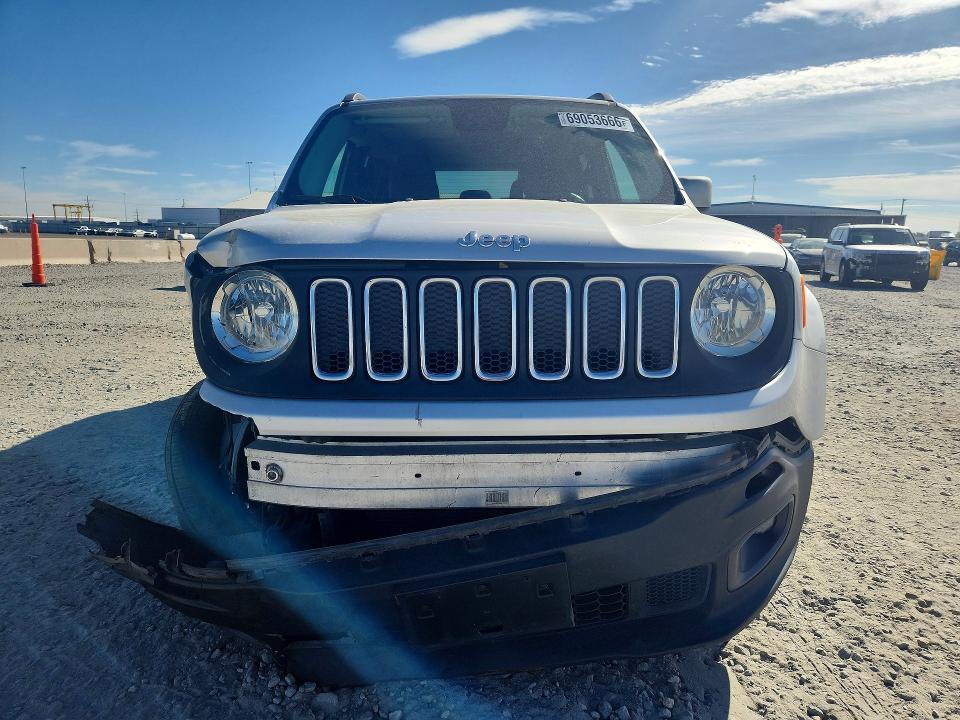 Снимка 5 от търг – 2015 JEEP RENEGADE с VIN ZACCJBBT4FPC39552