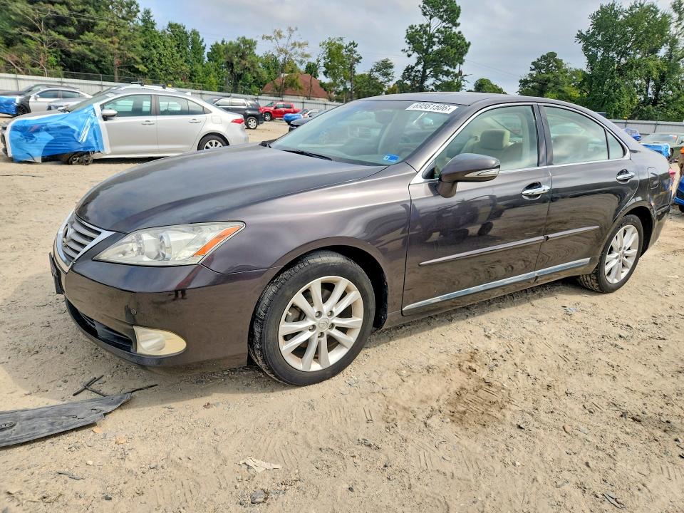 LEXUS ES 2011 with VIN JTHBK1EG2B2426759 - Photo from auction