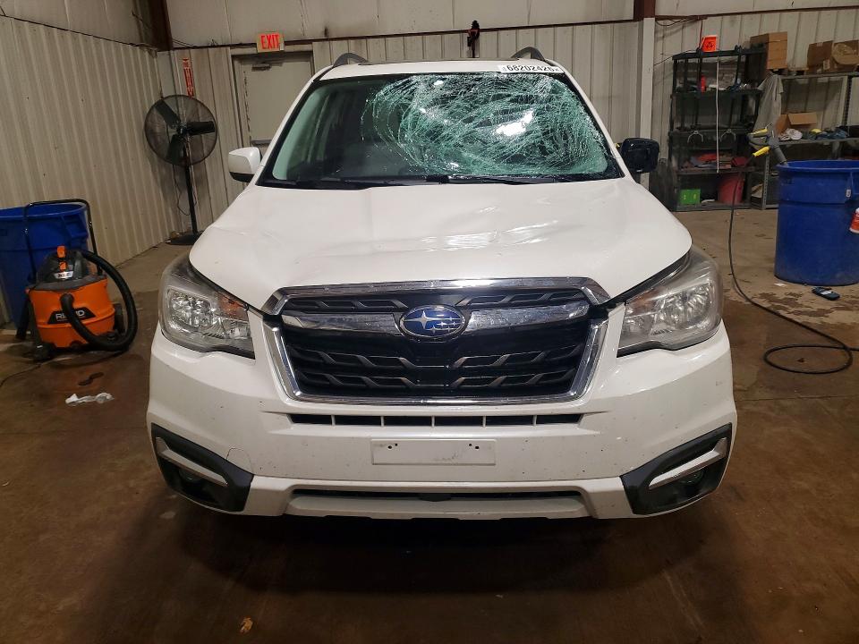 Photo 5 from auction – 2018 SUBARU FORESTER with VIN JF2SJAGC3JH473553