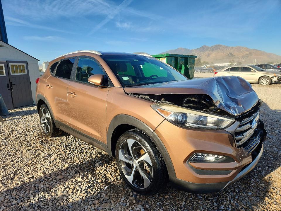 Photo 4 from auction – 2016 HYUNDAI TUCSON with VIN KM8J3CA2XGU105382