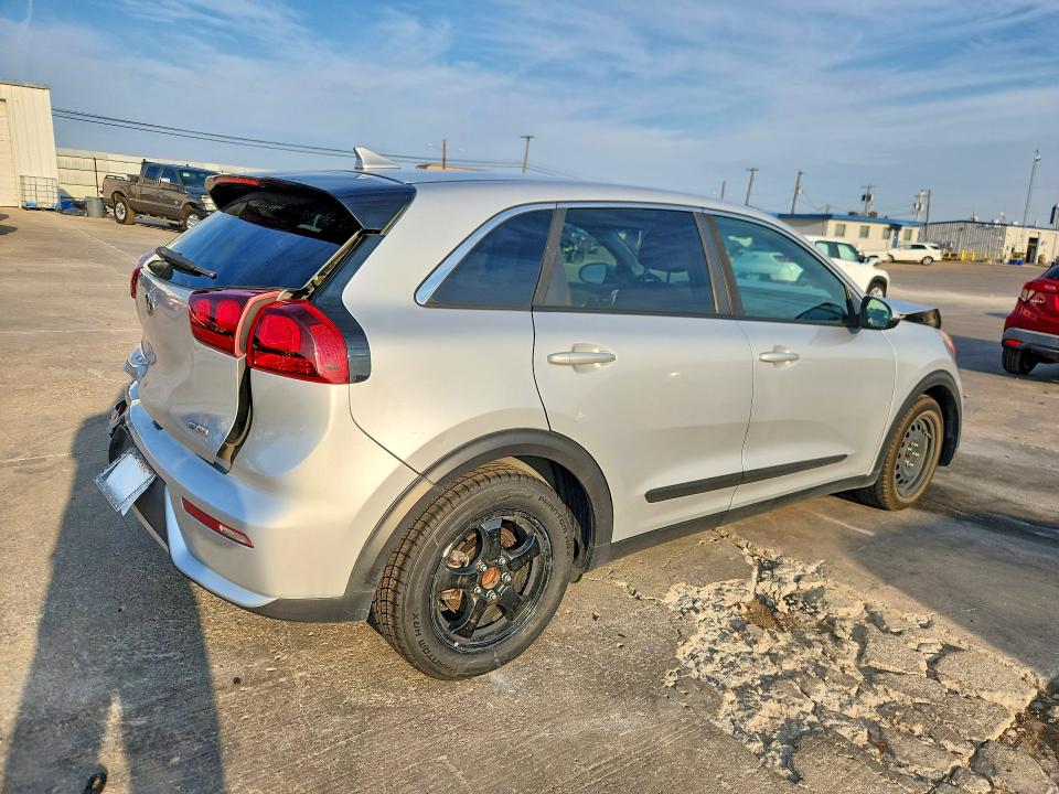 Photo 3 from auction – 2018 KIA NIRO with VIN KNDCB3LC4J5123528
