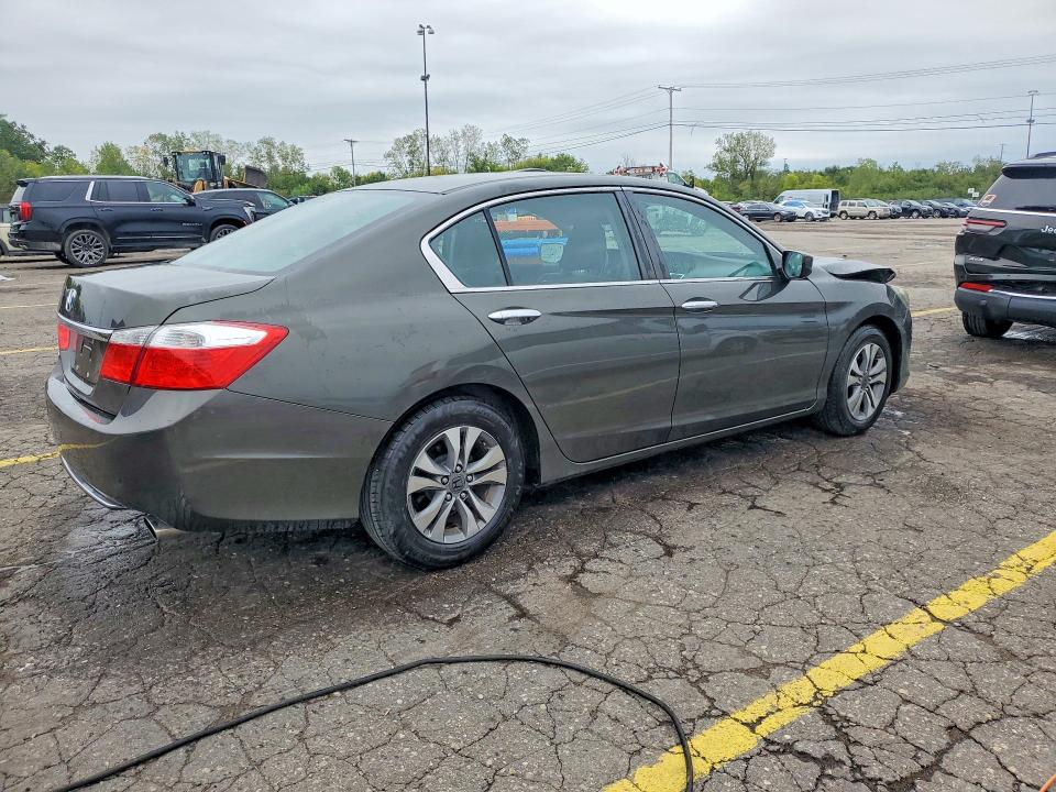Photo 3 from auction – 2013 HONDA ACCORD with VIN 1HGCR2F32DA252298