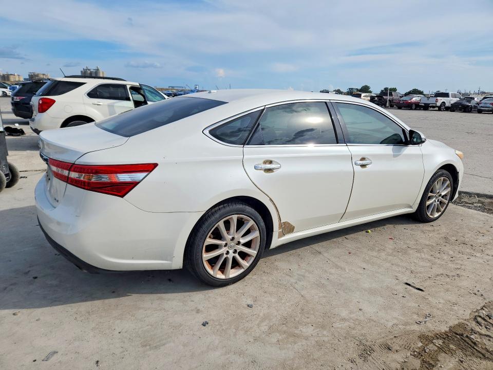 Photo 3 from auction – 2013 TOYOTA AVALON with VIN 4T1BK1EB1DU047163