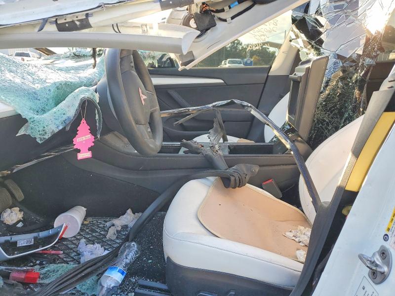 Foto 7 de la subasta – 2022 TESLA MODEL 3 con VIN 5YJ3E1EA2NF129680