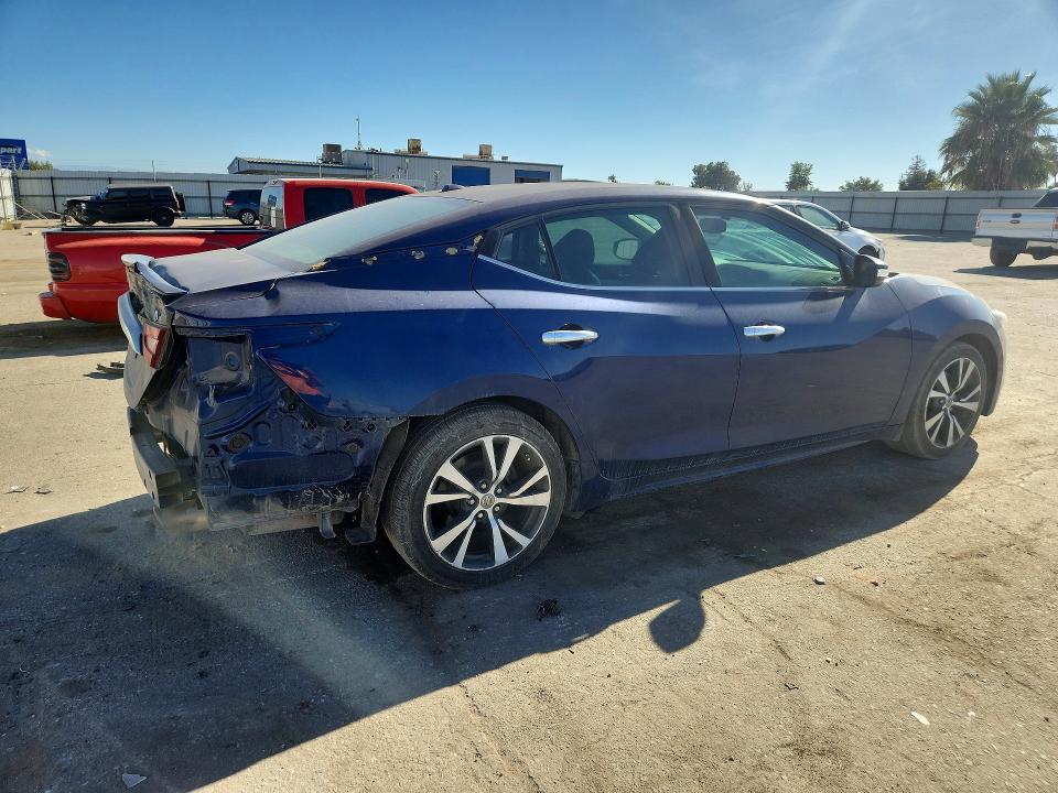 Photo 3 from auction – 2016 NISSAN MAXIMA with VIN 1N4AA6AP2GC431311