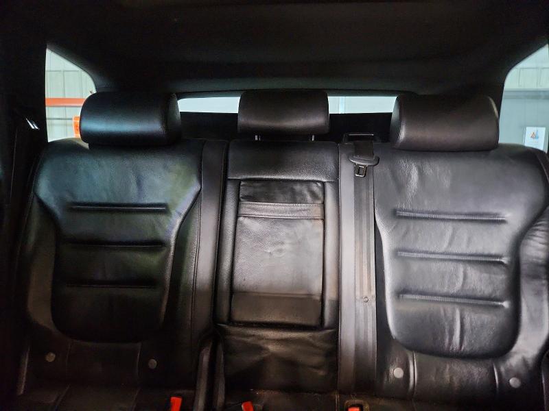 Photo 10 from auction – 2017 VOLKSWAGEN TOUAREG with VIN WVGRF7BP2HD003801