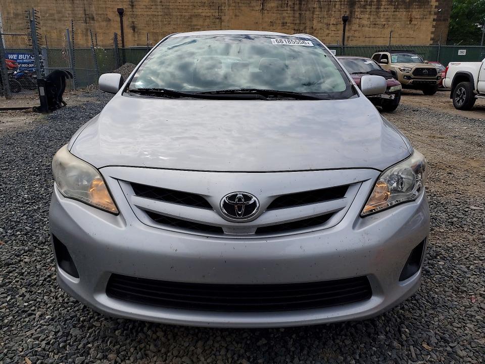Снимка 5 от търг – 2011 TOYOTA COROLLA с VIN 2T1BU4EE2BC737122