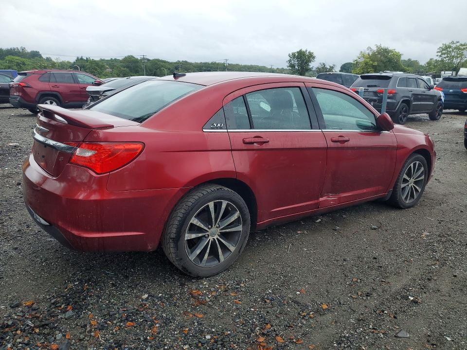 Photo 3 from auction – 2012 CHRYSLER 200 with VIN 1C3CCBHG0CN116912