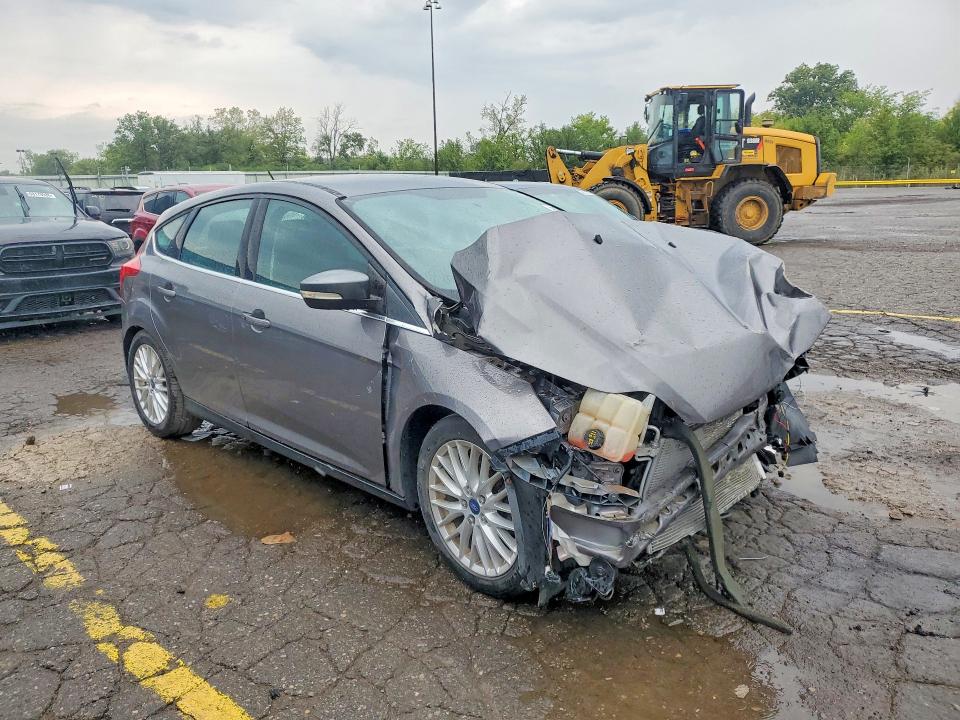 Photo 4 from auction – 2014 FORD FOCUS with VIN 1FADP3N25EL270099