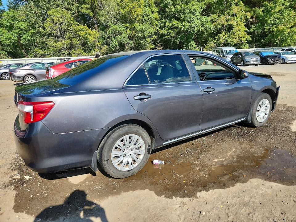 Photo 3 from auction – 2012 TOYOTA CAMRY with VIN 4T1BF1FK9CU127568