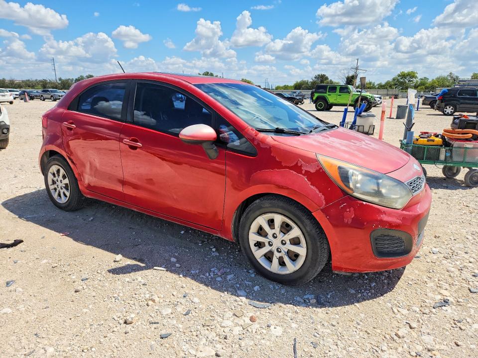 Photo 4 from auction – 2013 KIA RIO 5-DOOR with VIN KNADN5A30D6151722