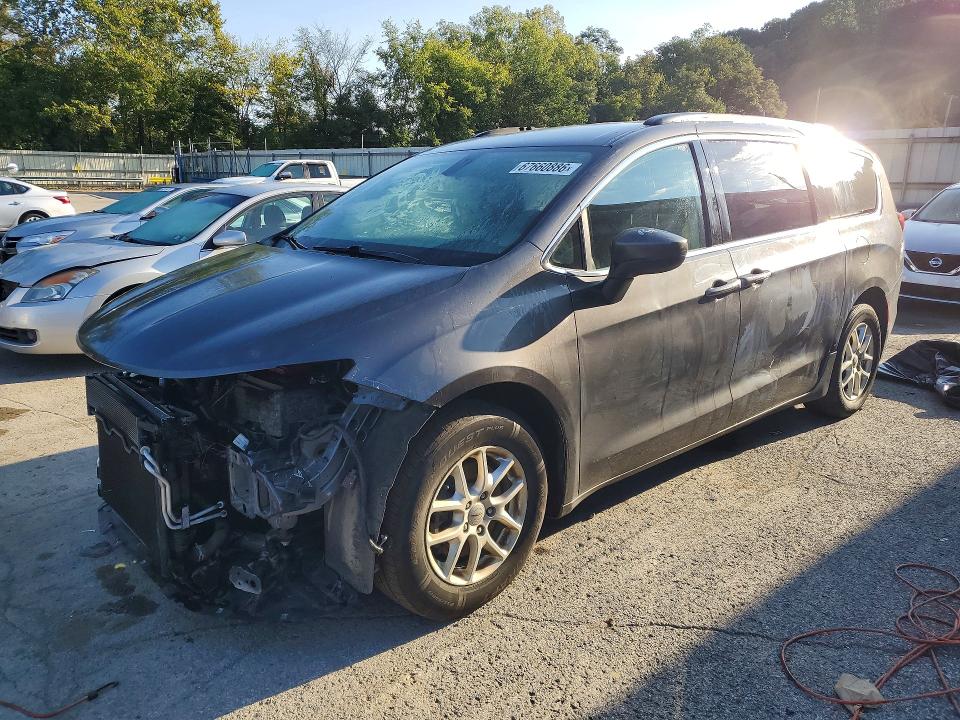 CHRYSLER VOYAGER 2021 with VIN 2C4RC1DG9MR515330 - Photo from auction