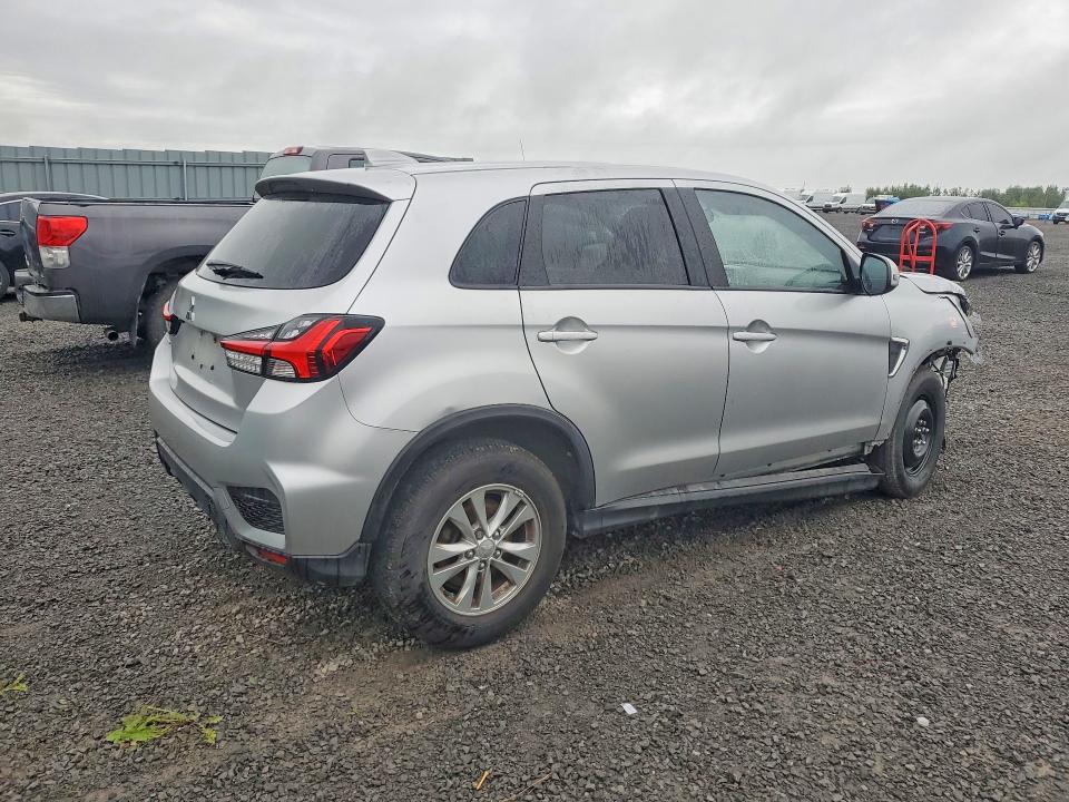 Photo 3 from auction – 2023 MITSUBISHI RVR with VIN JA4AHUAU7PU605491