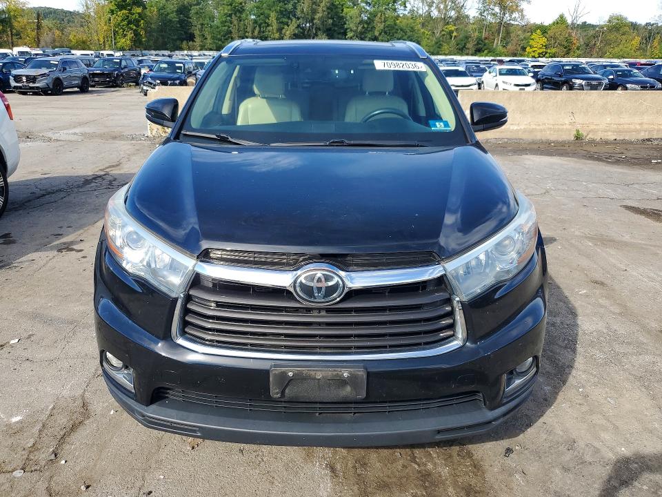 Снимка 5 от търг – 2016 TOYOTA HIGHLANDER с VIN 5TDDKRFH8GS269383