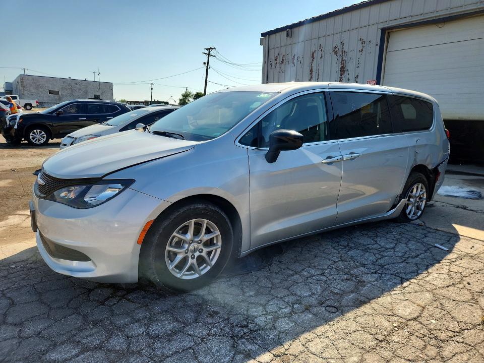 Photo 1 from auction – 2024 CHRYSLER VOYAGER with VIN 2C4RC1CG5RR148922