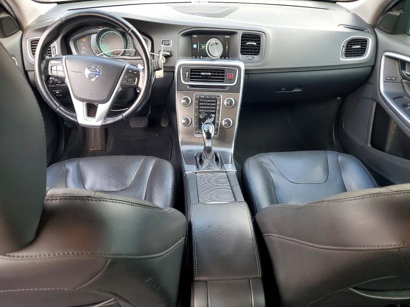 Photo 8 from auction – 2015 VOLVO V60 with VIN YV140MEK2F1242384