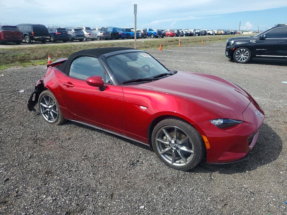 Снимка 4 от търг – 2022 MAZDA MX-5 MIATA с VIN JM1NDAD77N0503118