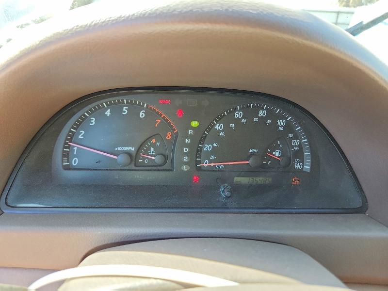 Photo 9 from auction – 2003 TOYOTA CAMRY with VIN 4T1BE32K23U252402