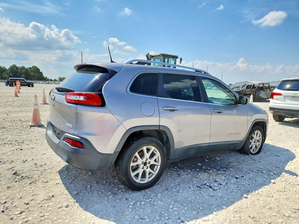 صورة رقم 3 من المزاد - 2018 JEEP CHEROKEE مع VIN 1C4PJLCB8JD566315