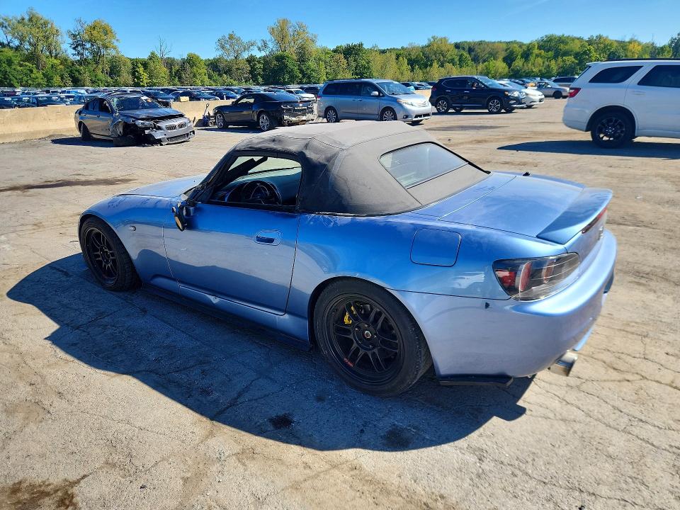 Foto 2 de la subasta – 2002 HONDA S2000 con VIN JHMAP11462T002407