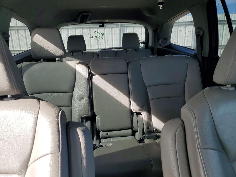 Photo 10 from auction – 2017 HONDA PILOT with VIN 5FNYF5H98HB039711