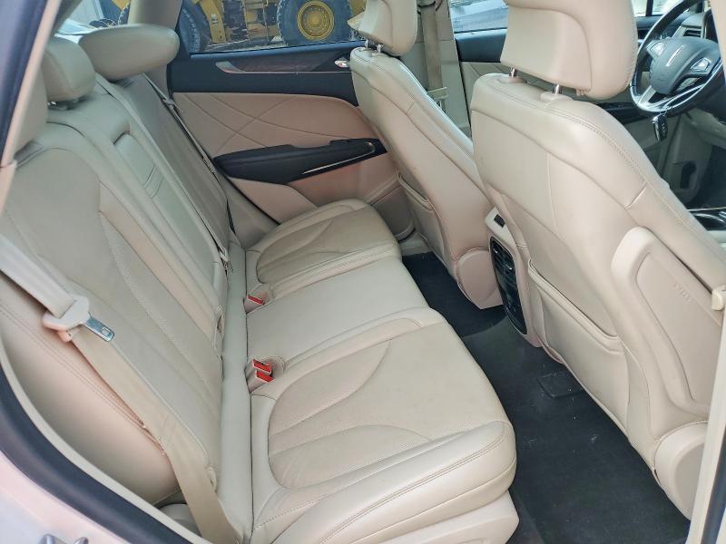 Zdjęcie 11 z aukcji – 2019 LINCOLN MKC z VIN 5LMCJ3D99KUL09359