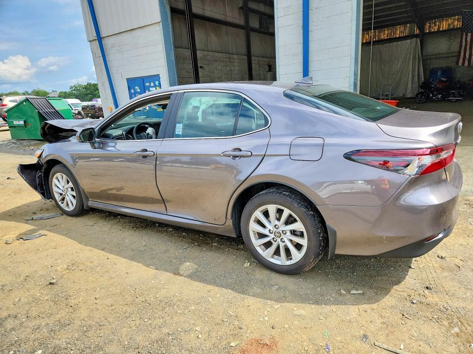 Photo 2 from auction – 2024 TOYOTA CAMRY with VIN 4T1C11BK6RU122913