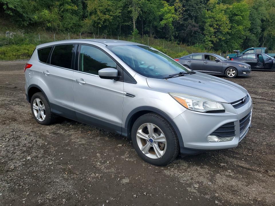 صورة رقم 4 من المزاد - 2015 FORD ESCAPE مع VIN 1FMCU9GX3FUA45830
