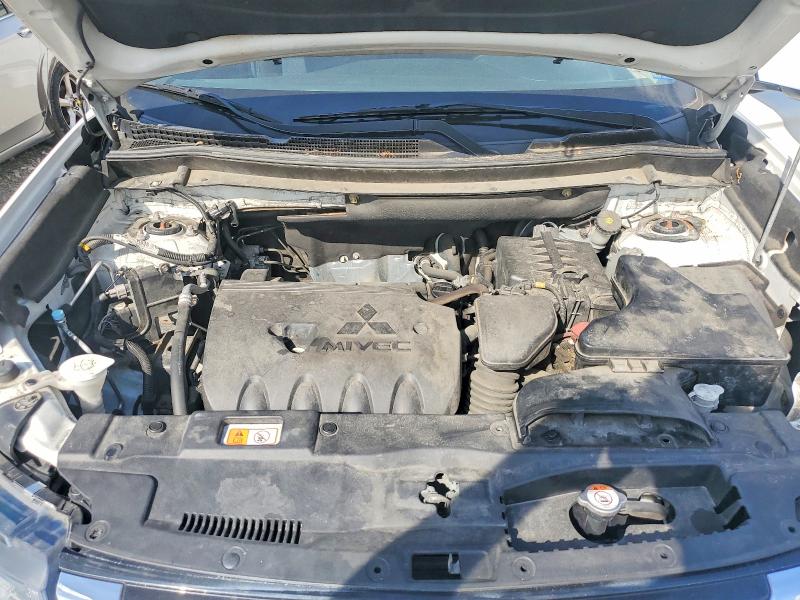 Photo 12 from auction – 2017 MITSUBISHI OUTLANDER with VIN JA4AZ2A30HZ070338