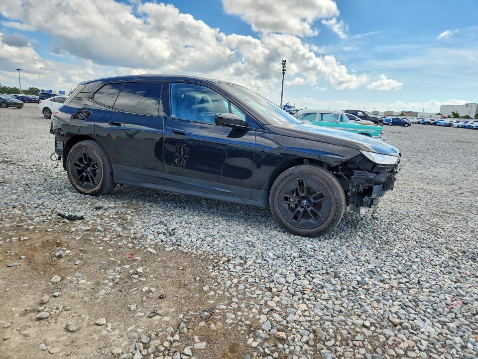 Фото 4 с аукциона – 2024 BMW IX с VIN WB523CF00RCN27424